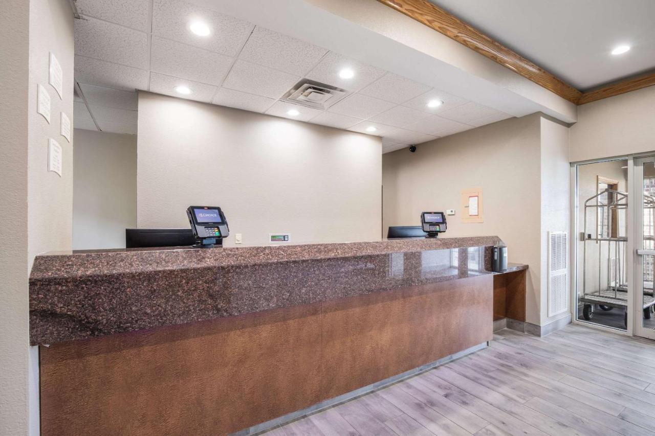 Quality Inn & Suites Lodi I-90 Экстерьер фото