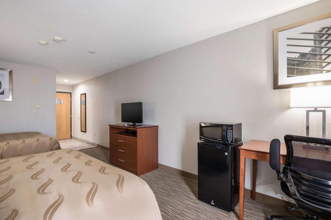 Quality Inn & Suites Lodi I-90 Экстерьер фото