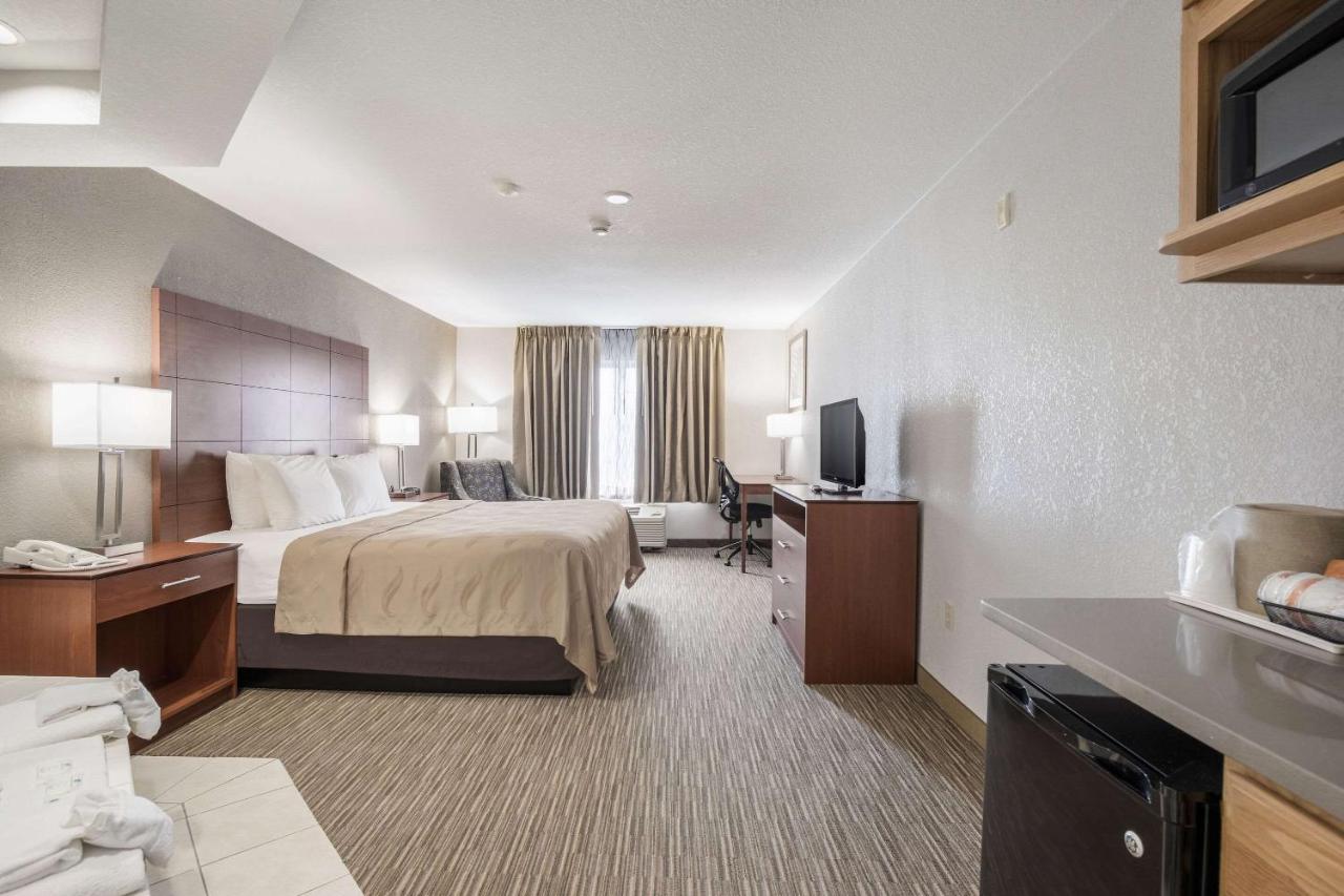 Quality Inn & Suites Lodi I-90 Экстерьер фото