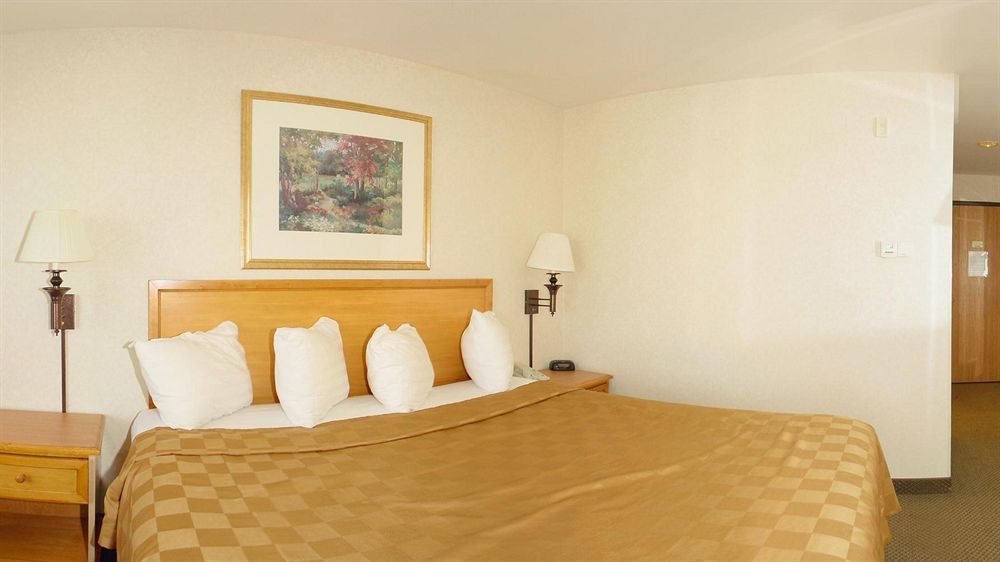 Quality Inn & Suites Lodi I-90 Экстерьер фото