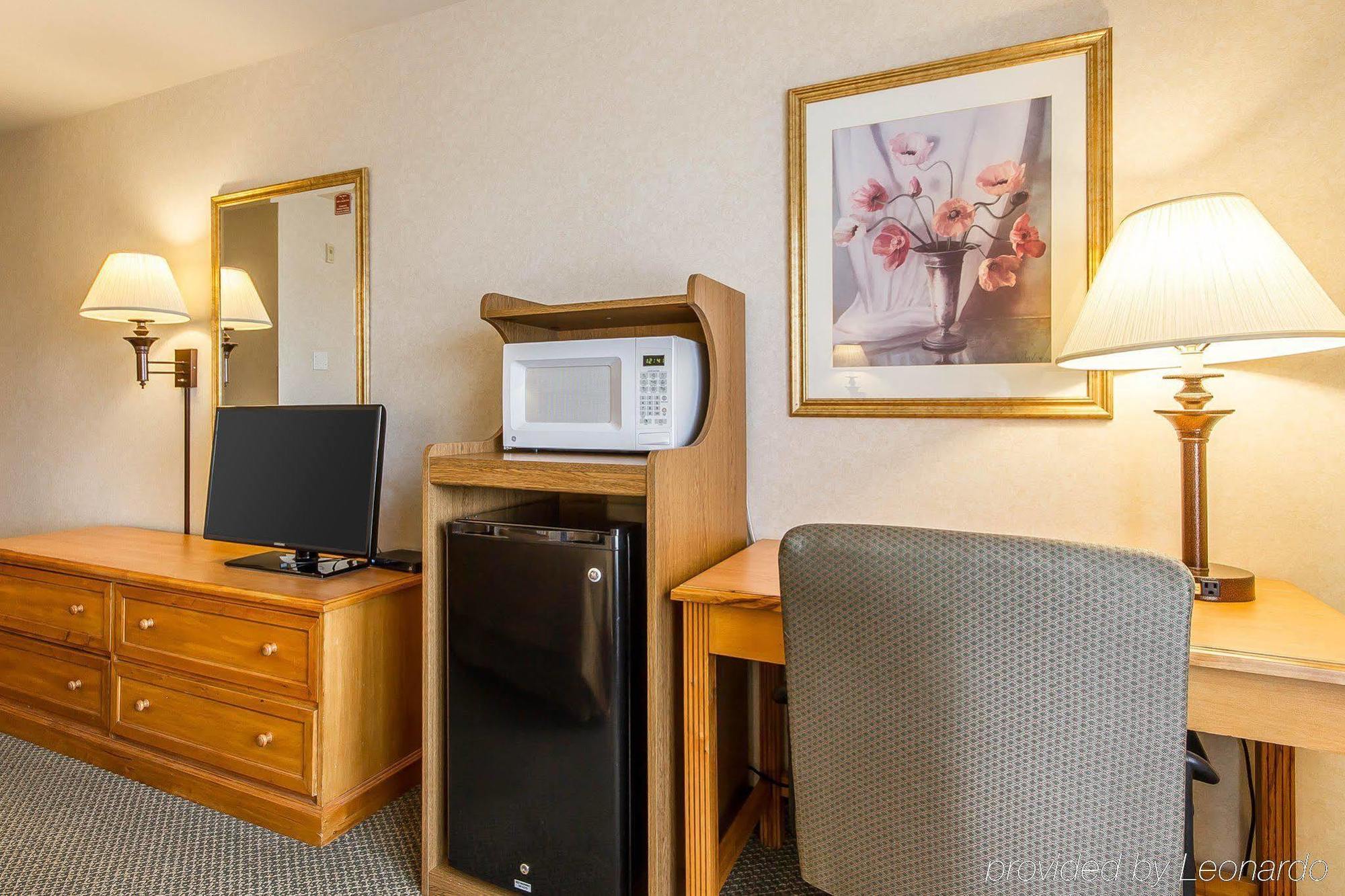Quality Inn & Suites Lodi I-90 Экстерьер фото