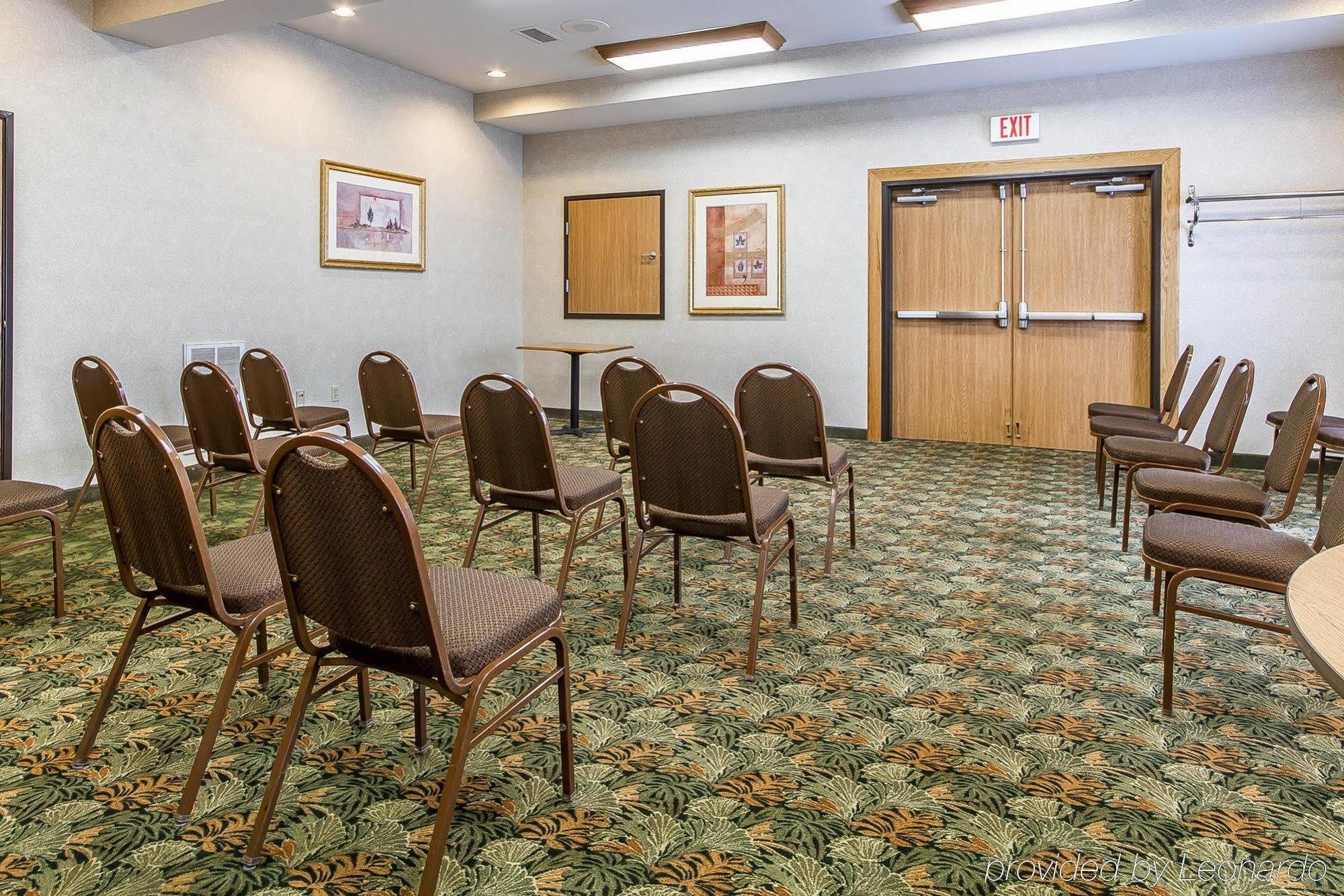 Quality Inn & Suites Lodi I-90 Экстерьер фото