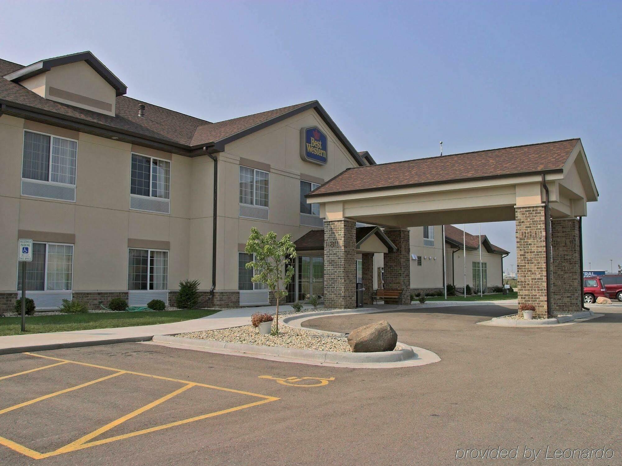 Quality Inn & Suites Lodi I-90 Экстерьер фото
