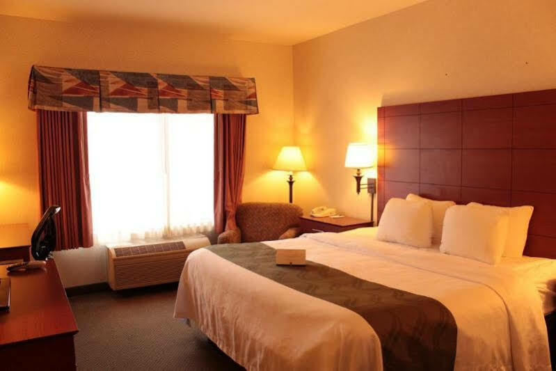 Quality Inn & Suites Lodi I-90 Экстерьер фото
